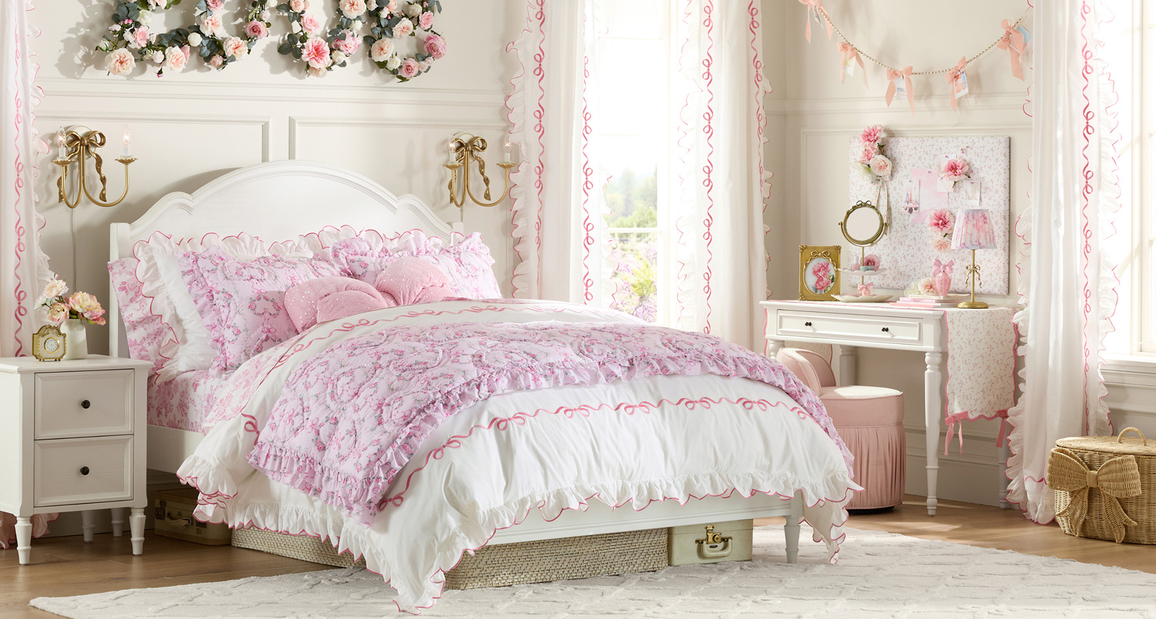 Girl Bedrooms, image size:1680x900