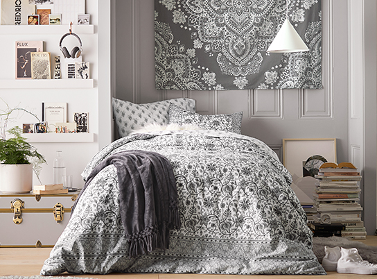 Crazy For Paisley Bedroom College Apartment Ideas