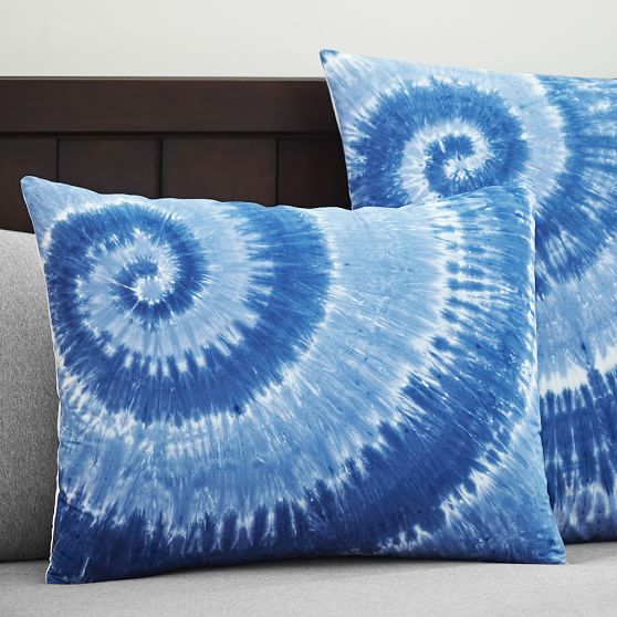 Surfers Point Tie Dye Duvet Cover, Standard Sham, Navy Multi