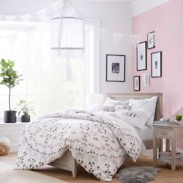 Interior Pb Teen Room girls bedroom ideas pbteen bluebell rose beadboard storage monarch hampton bedroom