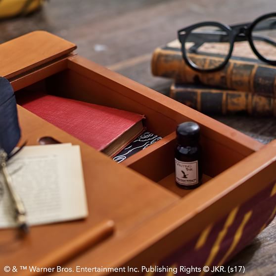 HARRY POTTER™ Superstorage Lapdesk, Hufflepuff PBteen