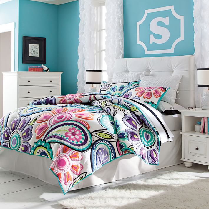 Scallop Corners Wall Decal Pbteen