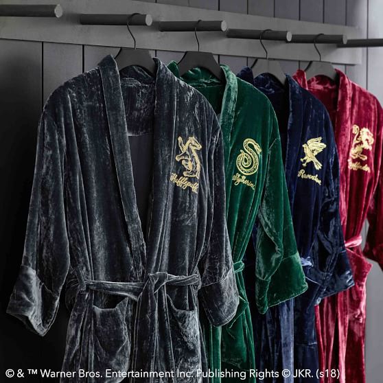 HARRY POTTER™ RAVENCLAW™ Velvet Robe PBteen