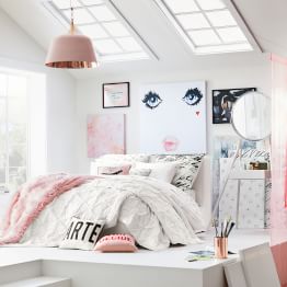 Bedroom Furniture Pb Emily Meritt Isabella Rose Taylor