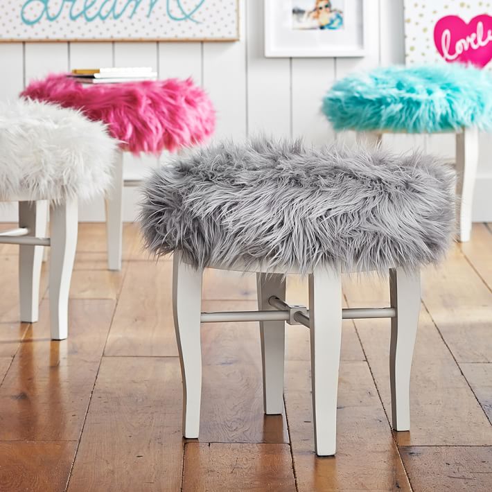 Himalayan Glam Vanity Stool Pb