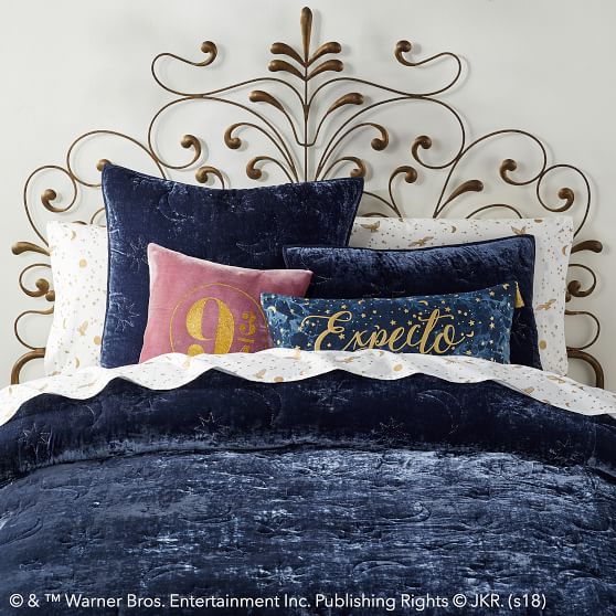 HARRY POTTER™ Magical Velvet Quilt + Sham, Navy PBteen