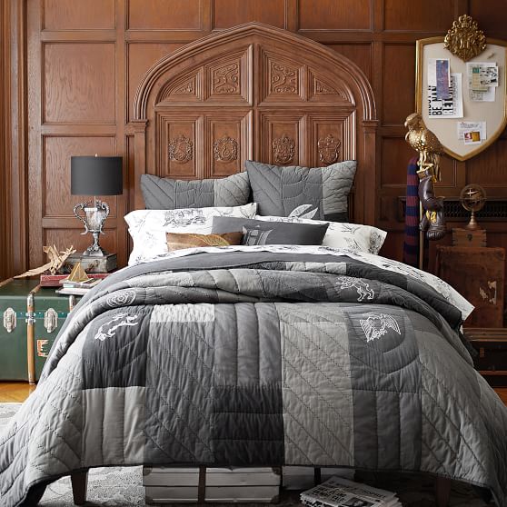 HARRY POTTER™ Great Hall Bed Sale Pottery Barn Teen