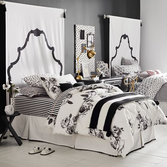 The Emily & Meritt Bed of Roses Twin XL Comforter Pottery Barn Teen