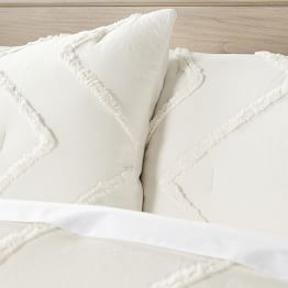 Ashlyn Tufted Comforter + Sham