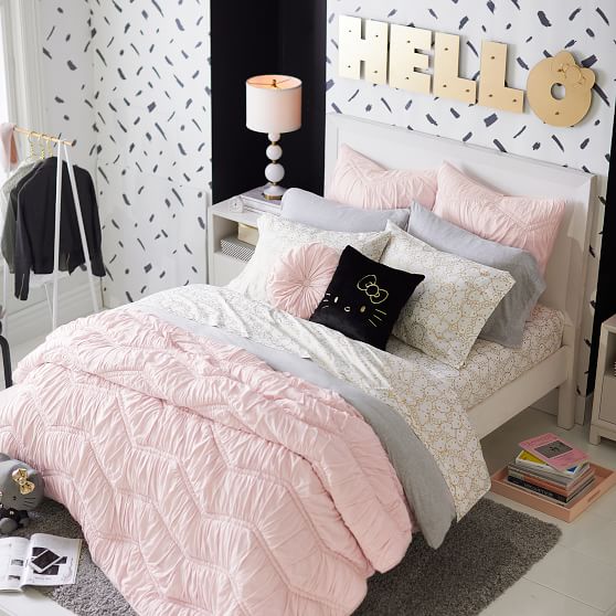 Hello Kitty Metallic Sheet Set