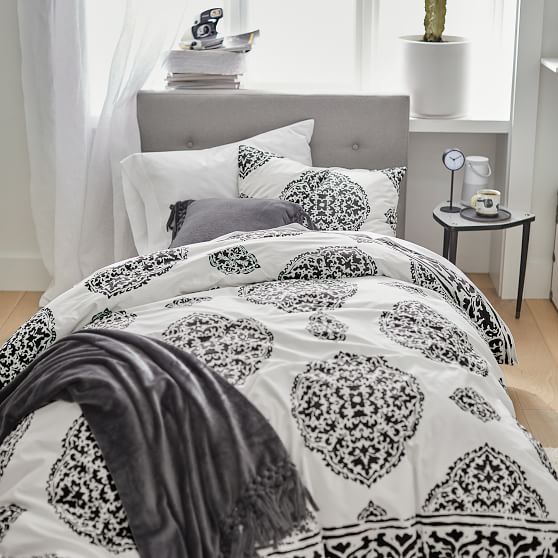 Aria Medallion Duvet Cover Girls Dorm Bedding Pottery Barn Teen