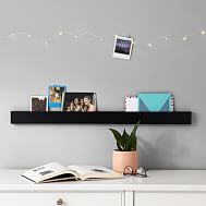 girls bedroom shelves