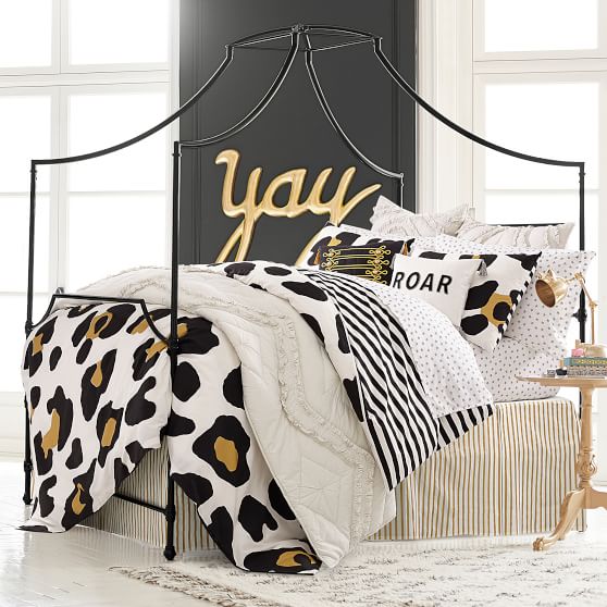 The Emily Meritt Oversized Leopard Girls Duvet Cover Pottery